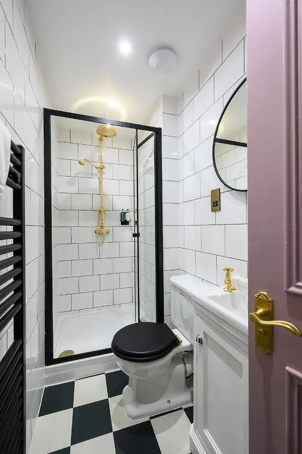 Super King Garden Suite With En-Suite Edinburgh