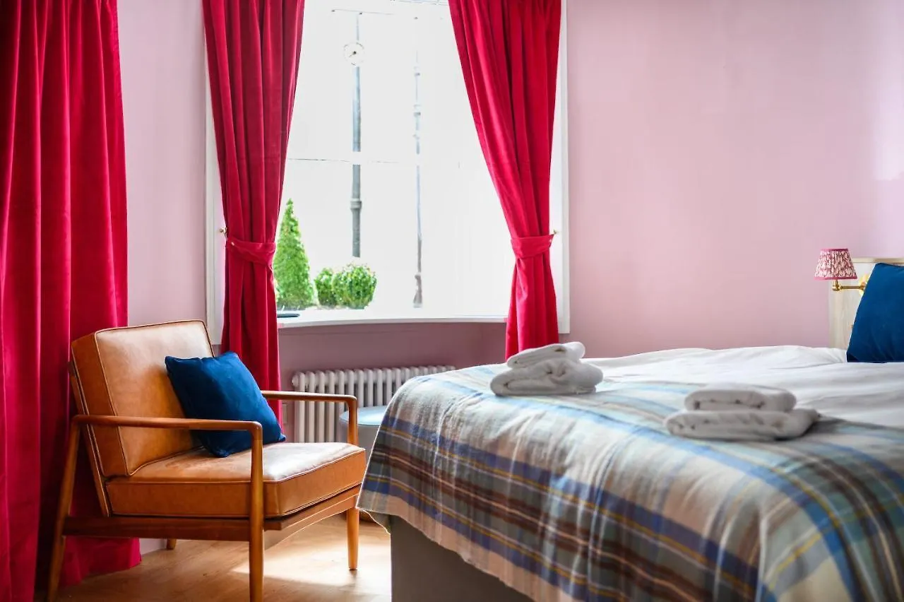 Inn Super King Garden Suite With En-Suite Edinburgh
