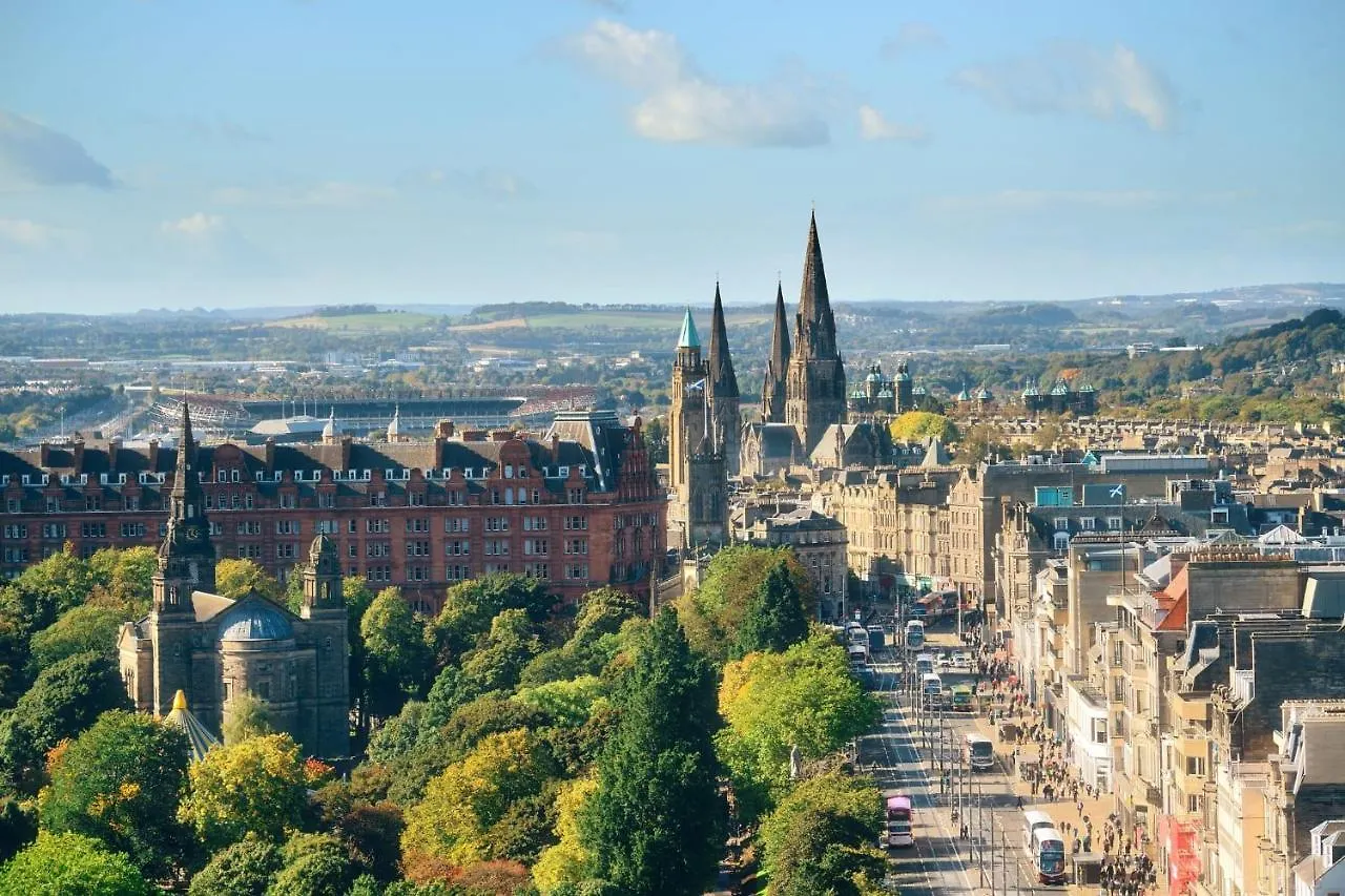 Super King Garden Suite With En-Suite Edinburg